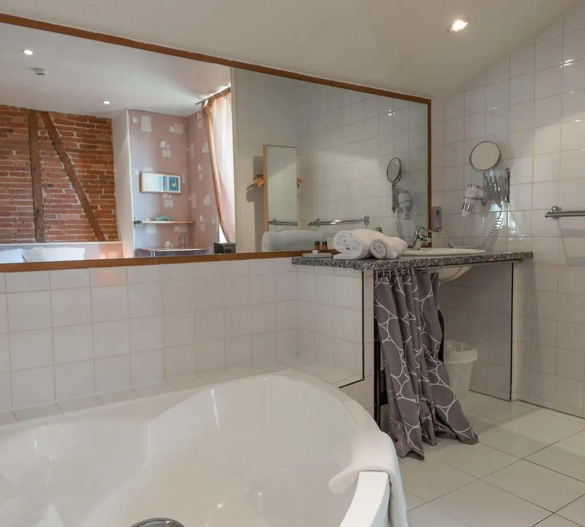 Europe Hotel Castres  3*, Castres (Tarn)